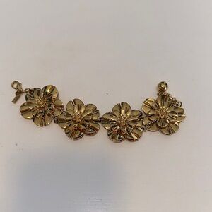 KATE SPADE. Gold Floral Bracelet
